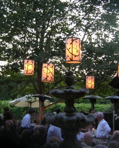 Vine Lantern Overhead
