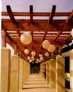 Natural Lanterns Arbor
