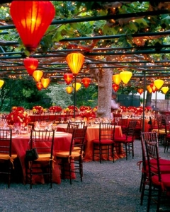 Silk Lanterns Arbor